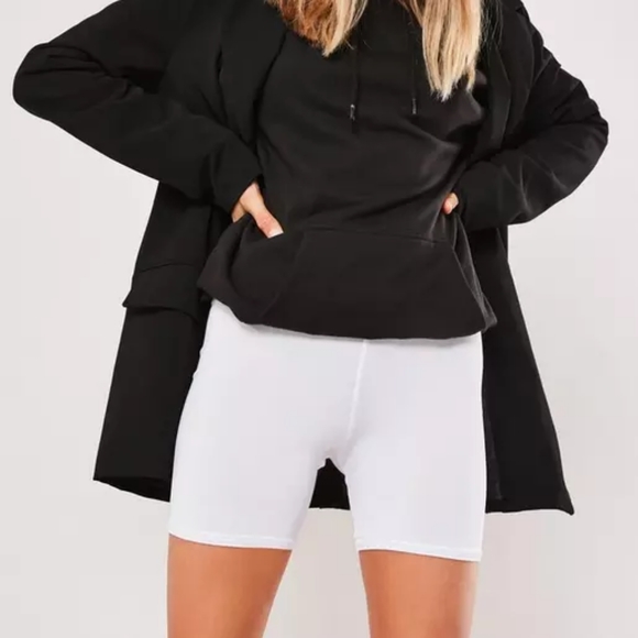 White high waisted biker shorts - Picture 1 of 4